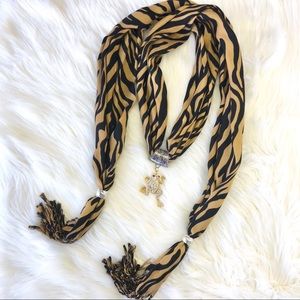 ✨ Eyanatia Pashmina Jewelry Scarf ✨